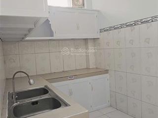 Bán nhà 2 lầu nhỏ xinh cách đỗ xuân hợp 50m 4tỷ300