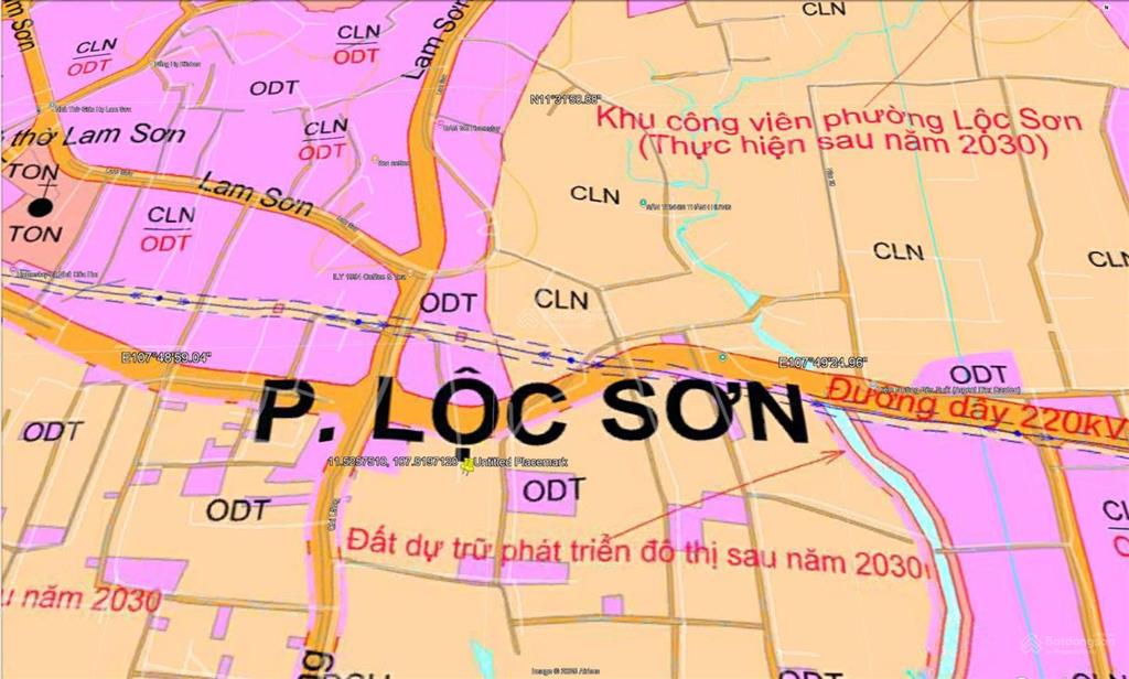Bán đất tặng nhà tại tt bảo lộc, 597 m2, chính chủ, điện nước đầy đủ