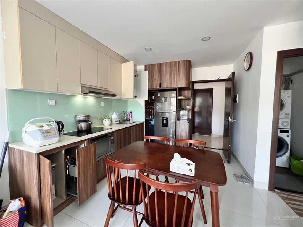 Cho thuê căn hộ 1pn sơn trà ocean view ở ngay cực đẹp tầng cao máy giặt sấy và bàn làm việc