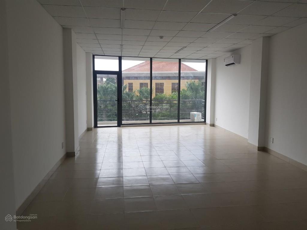 Vp 55m2 mặt tiền 767 lũy bán bích