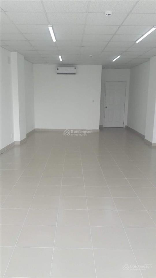 Vp 55m2 mặt tiền 767 lũy bán bích