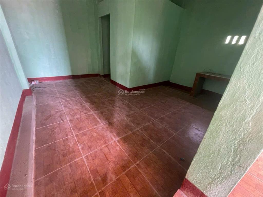Bán đất tặng nhà dt 305m2 sẵn 120m2 thổ cư nhà xách vali vào ở ngay gần mọi tiện ích chỉ 499tr