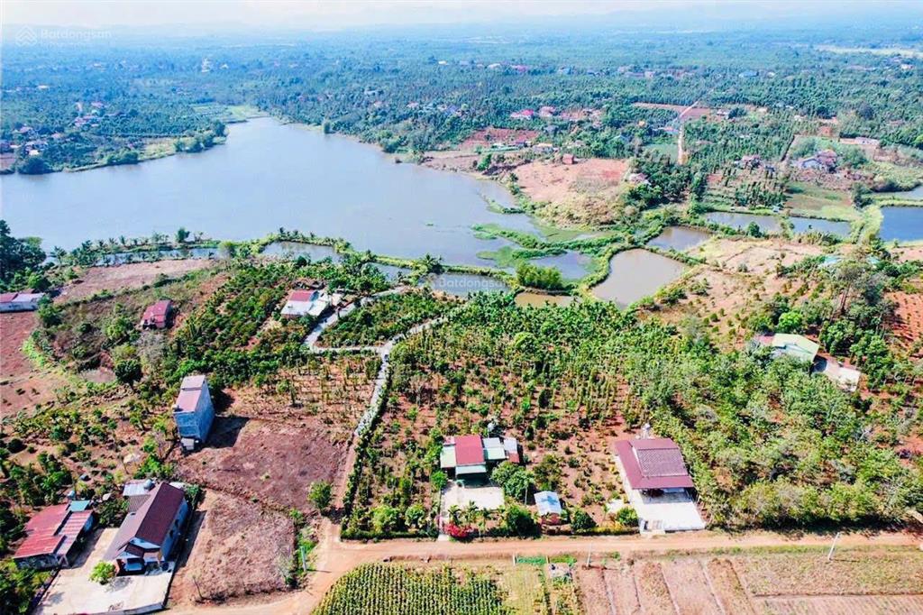Lô đất 3mt cuối đất giáp hồ mát mẻ, dt 1788,8m2 sẵn 400m2 thổ cư view ôm trọn hồ 56, chỉ 1,7 tỷ