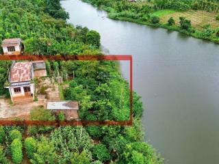 Bán đất sẵn nhà cuối đất giáp hồ siêu đẹp dt 30*34m sẵn 80m2 thổ giá nhỉnh 800tr bao sổ