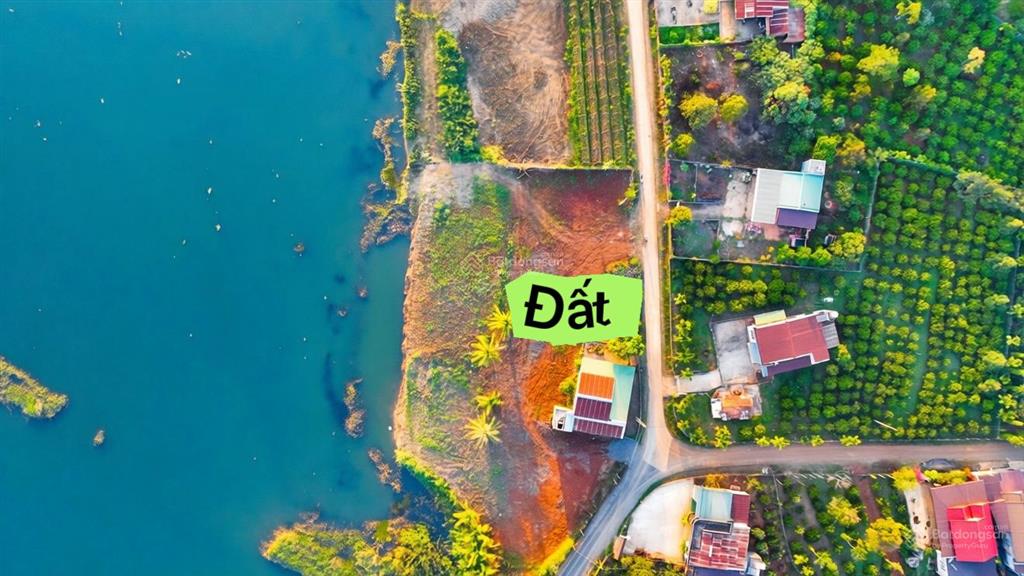 Đất giáp hồ đội 43 siêu đẹp dt 7*42,4m sẵn thổ đường bê tông tới đất kdc đông đúc giá chỉ 550tr/lô