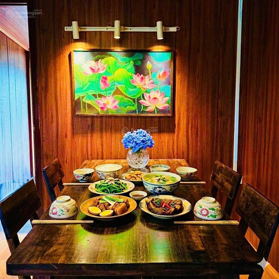 Bán căn nhà mới xây 2pn, có sân vườn rộng sân bbq full nội thất chỉ xách vali vào ở giá 999tr