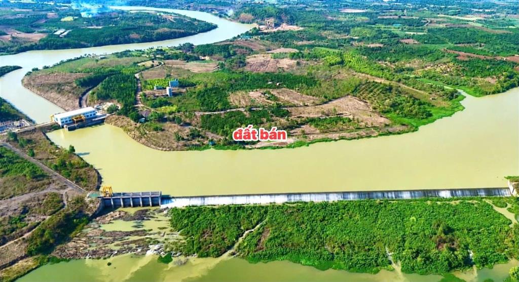 Hoà phú  tp bmt dt 2000m2 sẵn nhà cấp 4 đầy đủ điện nước full cà phê cho thu view sông mát mẻ