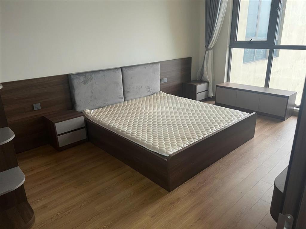 Cho thuê căn 3pn tòa terra an hưng hà đông. giá 15,5tr/th.  0912 824 ***