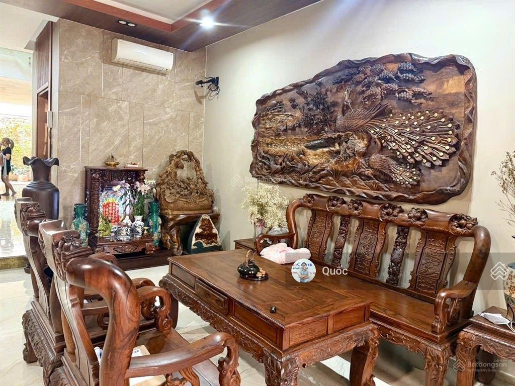 Bán nhà mặt tiền ca văn thỉnh phường 11 tân bình 5m x 27m nhà 5 tầng có tháng máy vị trí đẹp