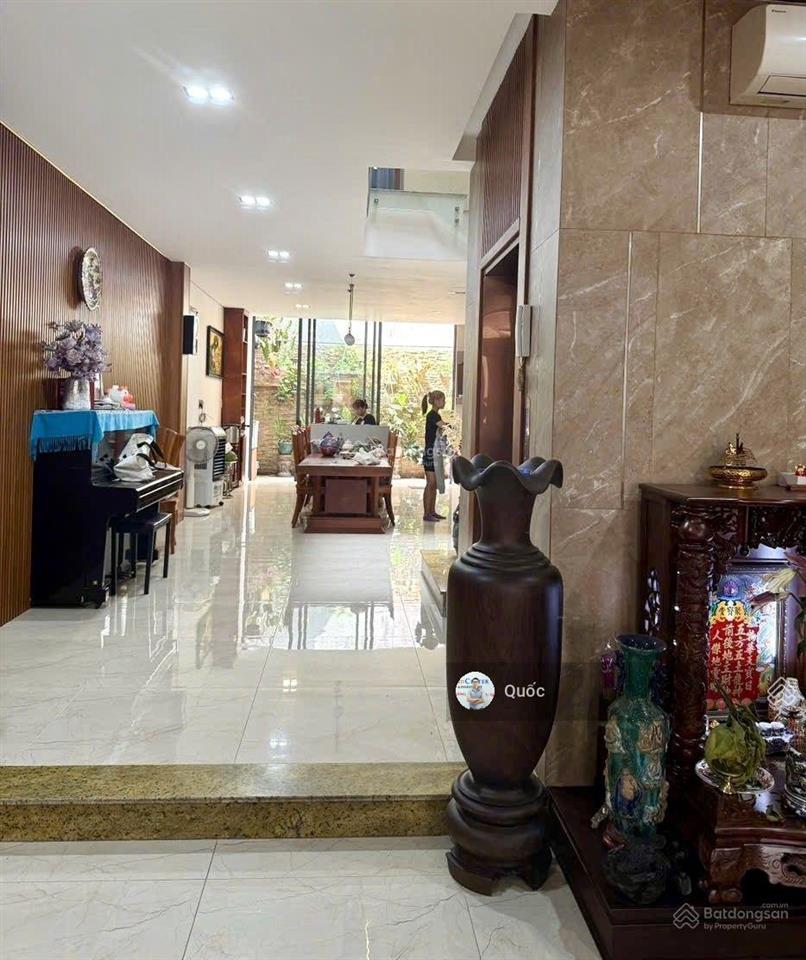 Bán nhà mặt tiền ca văn thỉnh phường 11 tân bình 5m x 27m nhà 5 tầng có tháng máy vị trí đẹp