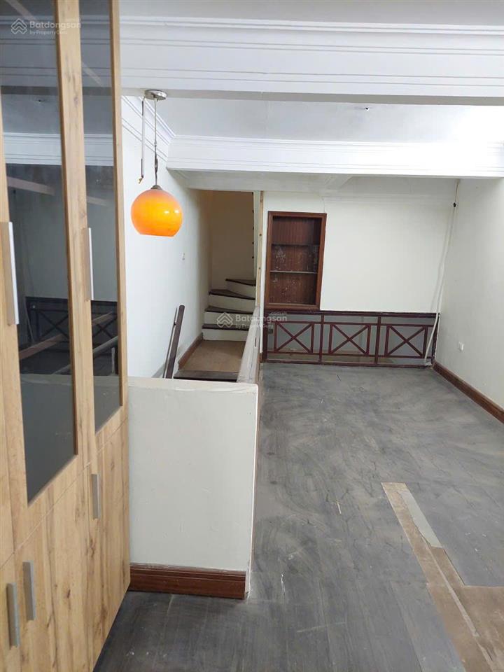 Nhà riêng tập thể bệnh viện giao thông vận tải. ngõ 1194 đường láng