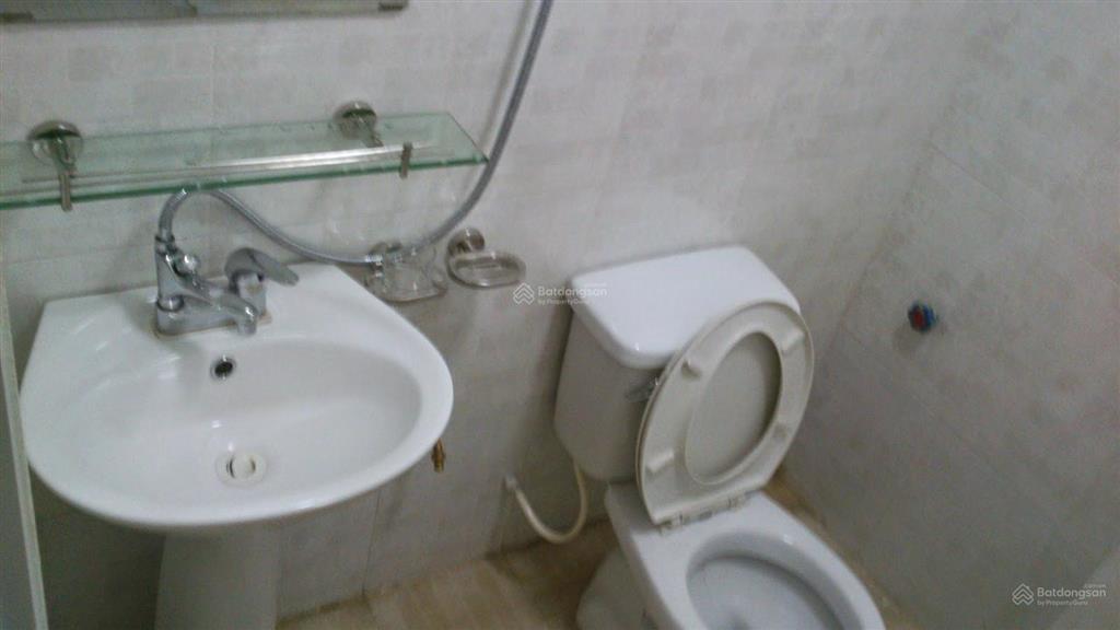 Cho thuê căn hộ 40 m2 tiện nghi khép kín tại jumbo house, phố định công thượng