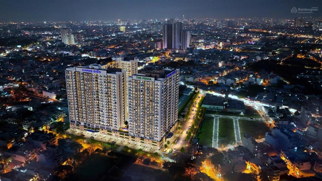 Bán căn studio 1 phòng ngủ, hướng đông nam view hồ bơi, có sổ công chứng ngay.