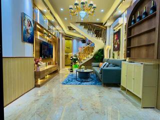 Bán nhà tặng full nội thất đẹp keng 99%  14tỷ  lý thường kiệt tân bình kế q10 dt(4.3x15m) 6tầng