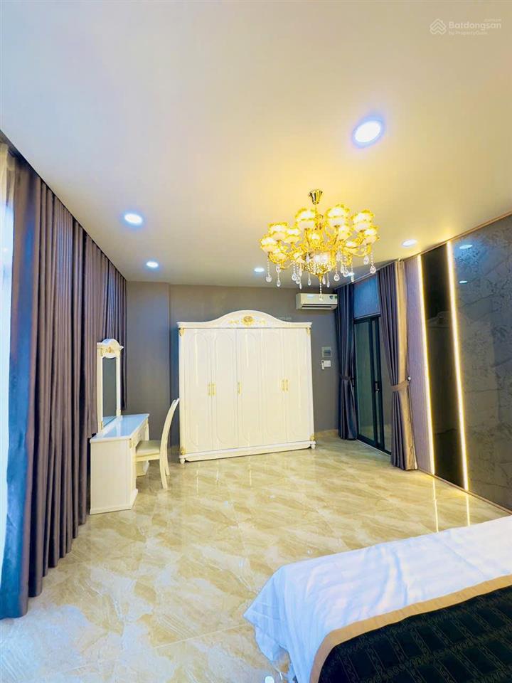 Chỉ 1 căn duy nhất! 21tỷ  ngang 6mx16m 5 tầng vuông vức đường 3/2 quận 10 ngay hà đô