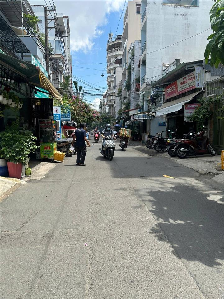 Nhà đẹp ở ngay! cư xá nguyễn trung trực kế vạn hạnh mall p12 q10 (5x18m vuông vức 5tầng chỉ 20tỷ)