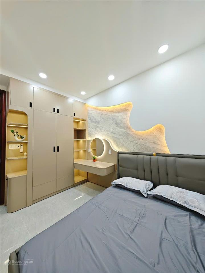 Giá đầu tư không có căn thứ 2! bán nhà mặt tiền hải thượng lãn ông quận 5 (5x20m 5 tầng) chỉ 32 tỷ