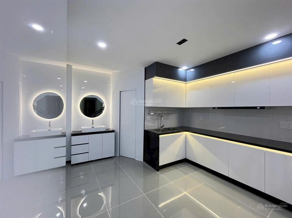 Đầu tư giữ tiền! hàng hiếm ngang 8m hẻm kinh doanh nguyễn trãi quận 5 (8x15m 6tầng) 33tỷ thuê 70tr
