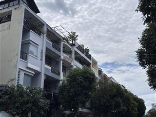 Bán gấp nhà 4 tầng mt hoa phượng, p2, phú nhuận để xuất cảnh  4x18 sổ hồng  giá rẻ bất ngờ