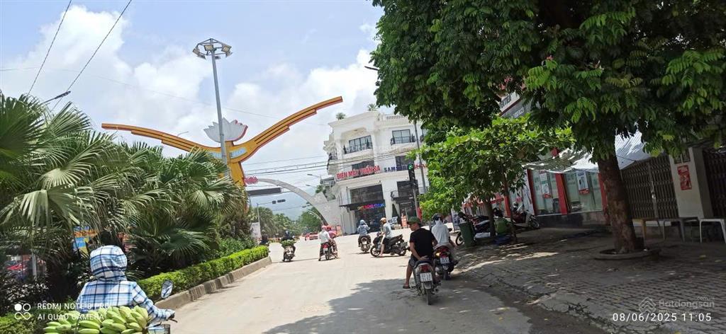 * thị trấn lương sơn, phố chợ dt 68m2 nhích 3 tỷ, kinh doanh