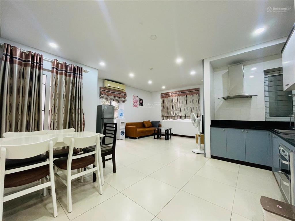 Cho thuê căn hộ dịch vụ 100m2 2 wc 2 phòng ngủ, đầy đủ tiện ích tại 24 đông quan, nghĩa đô