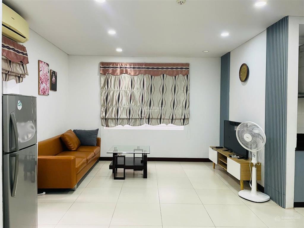 Cho thuê căn hộ dịch vụ 100m2 2 wc 2 phòng ngủ, đầy đủ tiện ích tại 24 đông quan, nghĩa đô