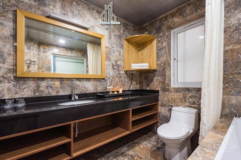 Cho thuê căn hộ chung cư cao cấp, full nội thất tại 24 đông quan, cầu giấy