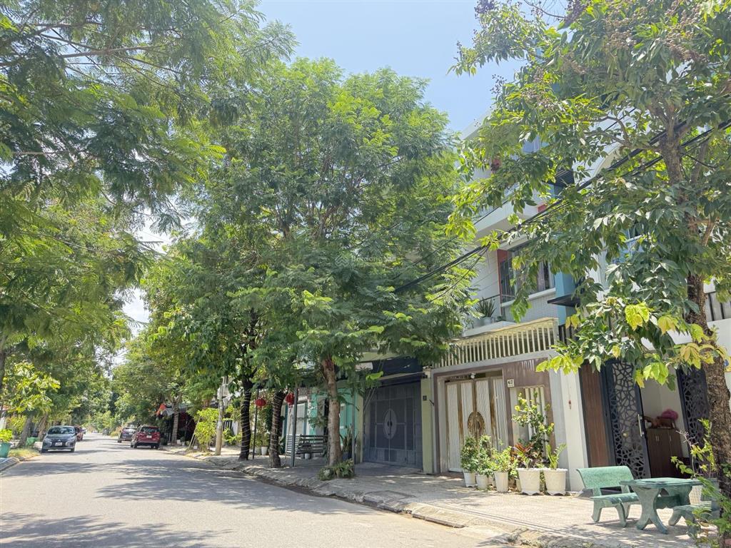 Bán cặp đất đường anh thơ tầng cao view sông trực diện thuộc khu đô thị nam việt á đà nẵng giá tốt