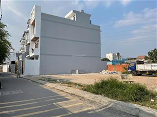 Hàng hiếm mặt tiền đường 11 cực đẹp, khu phân lô đồng bộ, giá chỉ bằng trong hẻm