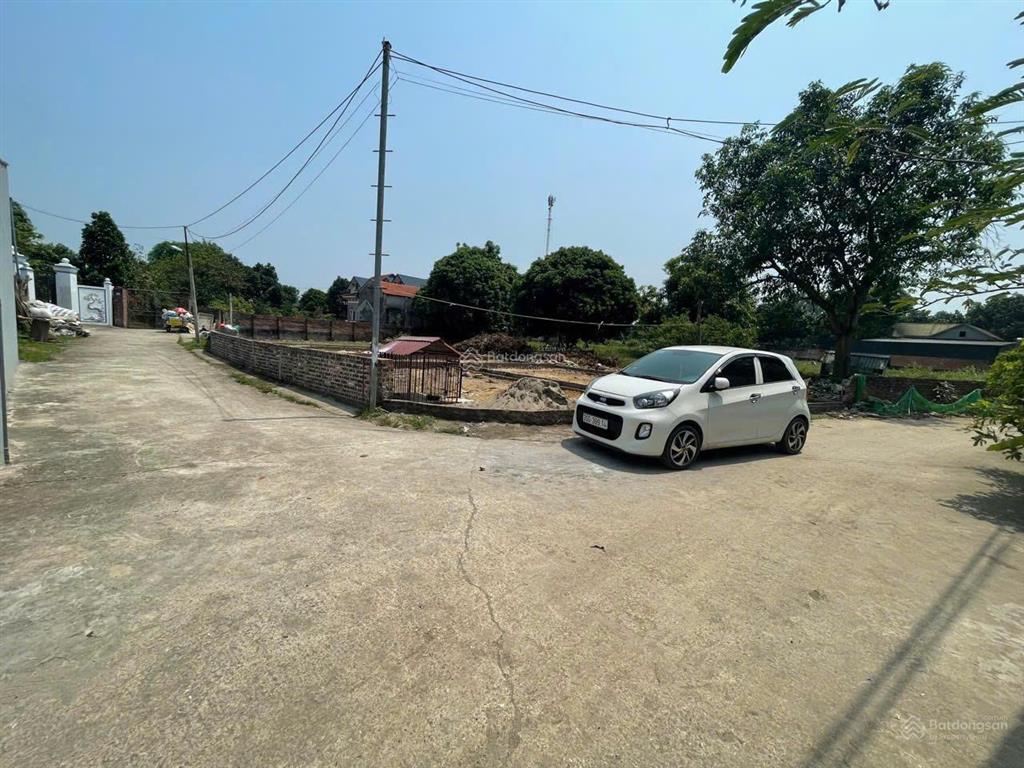 Chỉ 1,4 tỷ đất sổ đỏ oto 30 chỗ đỗ cửa tại thái lai, kim anh