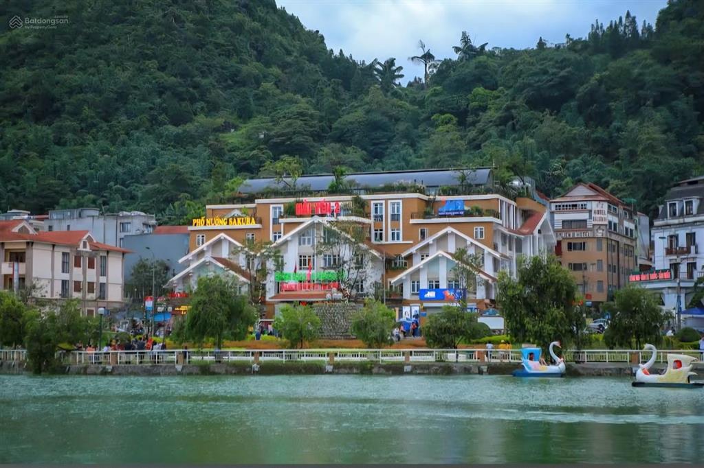 Bán khách sạn tại ngũ chỉ sơn, giá thỏa thuận, 1800m2
