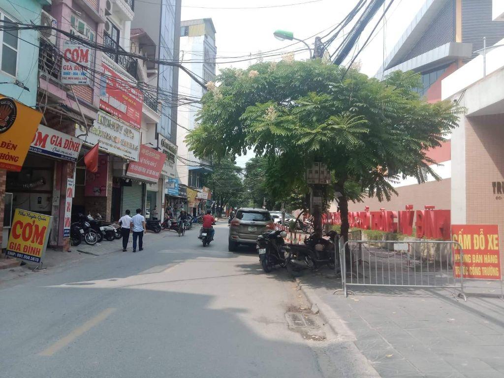Nhà mặt phố Thái Hà Đống Đa kinh doanh vỉa hè lô góc 25 tỷ. Mặt tiền rông hơn 5m 