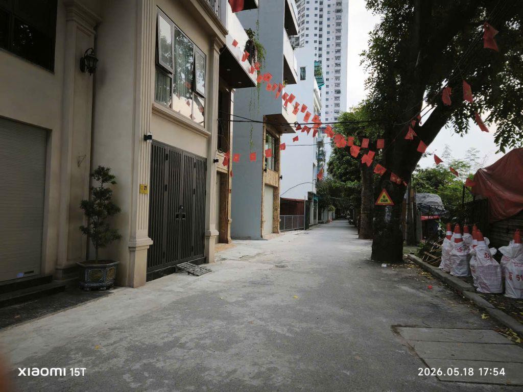 Bán nhà 7 tầng mới phố Hoàng Liệt mặt hô Linh Đàm Hà Nội  25 tỷ. Mặt tiền nhìn toàn cảnh mặt hồ Linh Đàm, 