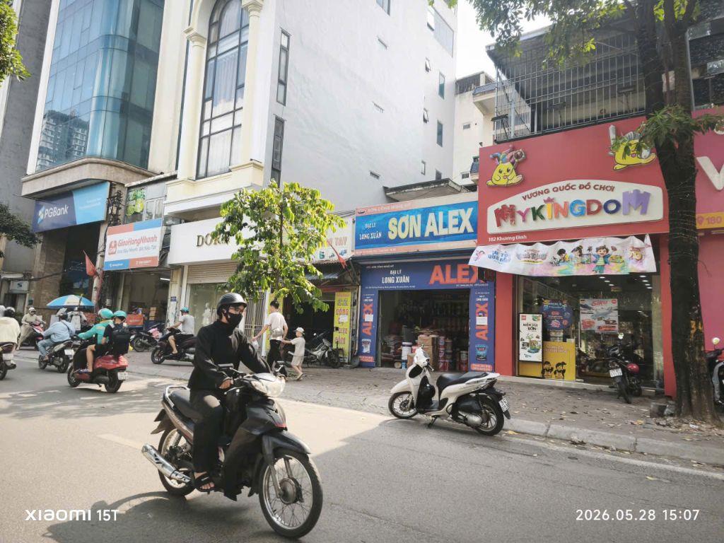 Bán 250m2 mặt phố Khương Đình Thanh Xuân kinh doanh vỉa hè. Mặt tiền 10m vỉa hè 8m hai mặt thoáng, tuyến phố nhiều nhà m
