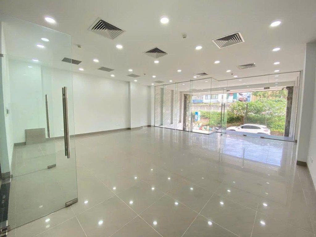Nhà mới 10 tầng rộng 9m mặt phố Trịnh Công Sơn Tây Hồ 85 tỷ. Tầng hầm rộng thông cho thuê 200 triêu/ tháng. 