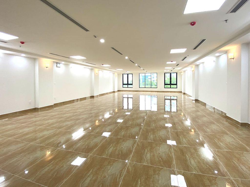 Nhà mới 10 tầng rộng 9m mặt phố Trịnh Công Sơn Tây Hồ 85 tỷ. Tầng hầm rộng thông cho thuê 200 triêu/ tháng. 