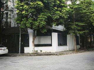 Biệt thự ngõ 67 Phùng Khoang Hà Nội lô góc wieo hồ 30 tỷ. Hai mặt tiền vỉa hè ô tô tránh nhau 