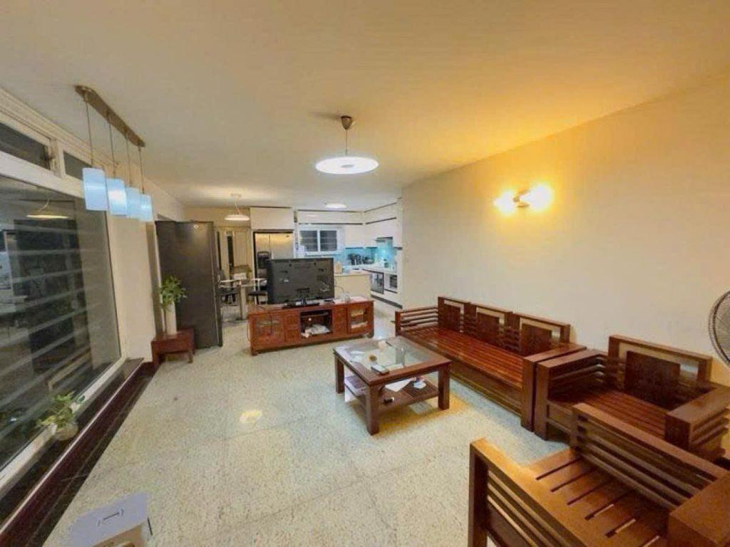 Bán nhanh BT Licogi 13 Khuất Duy Tiến Nhân Chính Hà Nội 50 tỷ. Ba mặt thoáng cách phố 50m trong ngõ 164 Khuất Duy Tiến