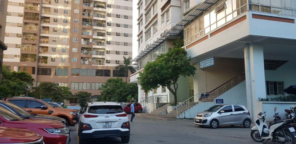 Bán nhanh BT Licogi 13 Khuất Duy Tiến Nhân Chính Hà Nội 50 tỷ. Ba mặt thoáng cách phố 50m trong ngõ 164 Khuất Duy Tiến