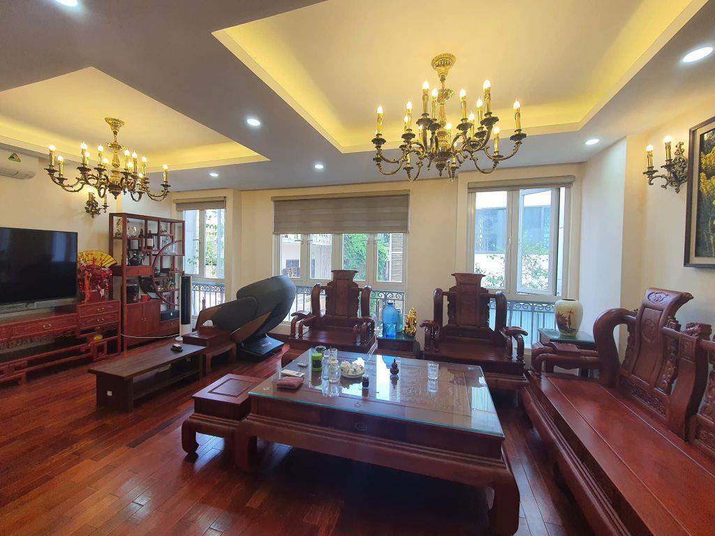 Bán nhanh BT Licogi 13 Khuất Duy Tiến Nhân Chính Hà Nội 50 tỷ. Ba mặt thoáng cách phố 50m trong ngõ 164 Khuất Duy Tiến