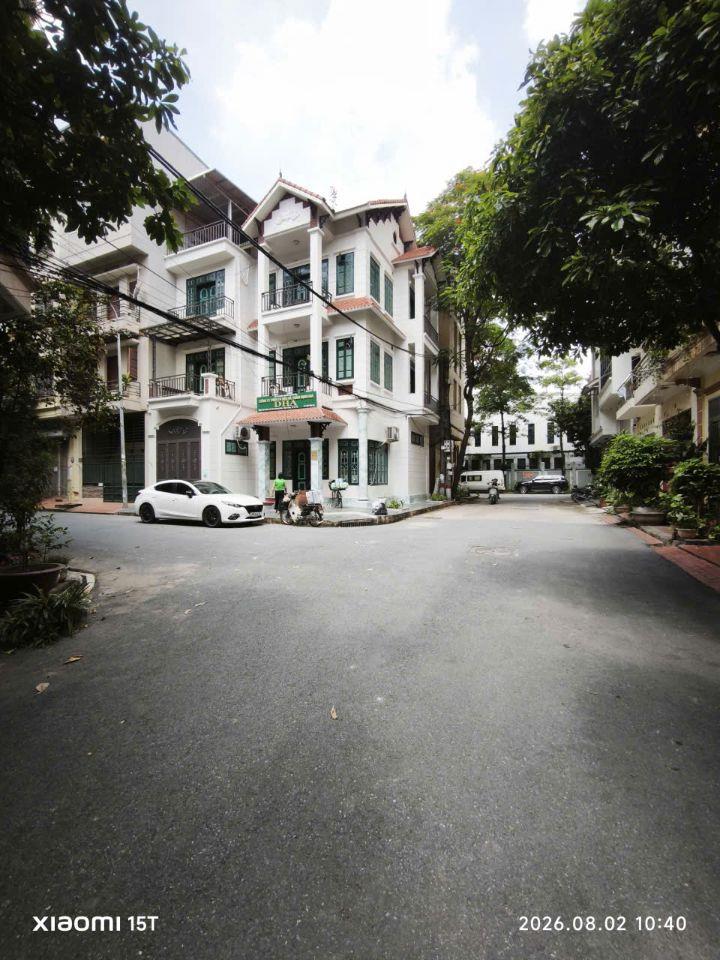 Bán gấp nhà phố Nguyễn Cảnh Dị khu ĐT Đại Kim Hà Nội 40 tỷ. Lô góc 2 mặt tiền 3 mặt thoáng ô tô tránh nhau 