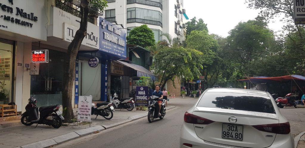 Bán nhà lô góc kinh doanh mặt phố Trung Yên Cầu Giấy Hà Nội. 2 mặt tiền (1 mặt phố 1 mặt phân lô) ô tô tránh nhau vỉa hè