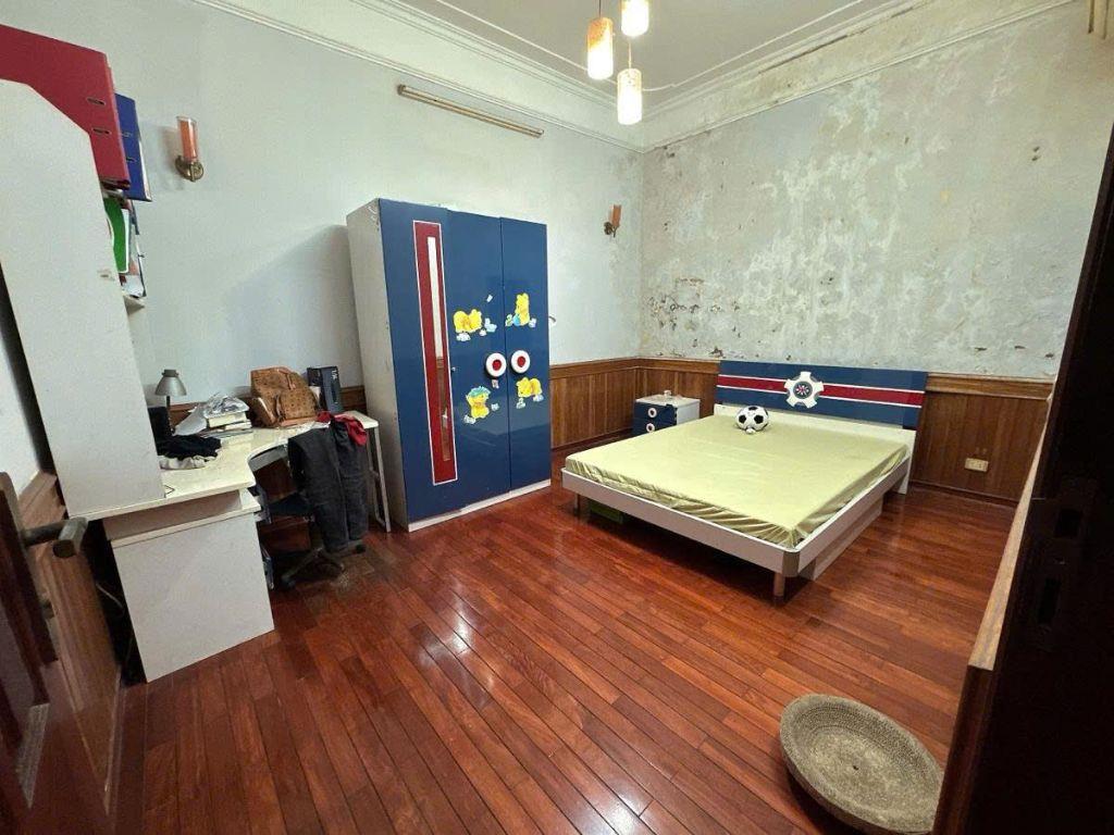Bán gâp giá rẻ mặt phố Lưu Quang Vũ Trung Hòa Câu Giấy 35 tỷ. Nhà đep chắc chắn vỉa hè ô tô  kinh doanh (5m x 17m),  