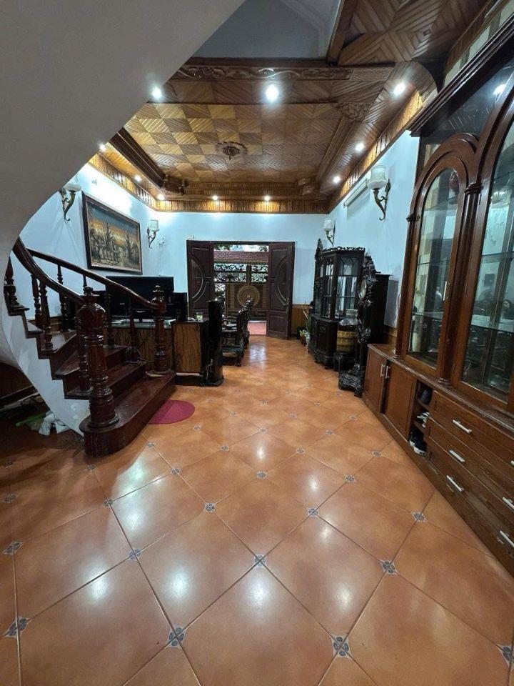 Bán gâp giá rẻ mặt phố Lưu Quang Vũ Trung Hòa Câu Giấy 35 tỷ. Nhà đep chắc chắn vỉa hè ô tô  kinh doanh (5m x 17m),  