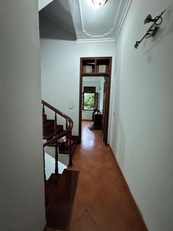 Bán gâp giá rẻ mặt phố Lưu Quang Vũ Trung Hòa Câu Giấy 35 tỷ. Nhà đep chắc chắn vỉa hè ô tô  kinh doanh (5m x 17m),  