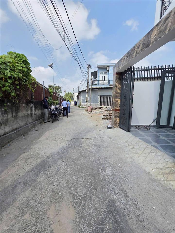 Bán đất tại hưng định 04, giá 2,4 tỷ, 126m2 thổ cư 60m tặng gpxd