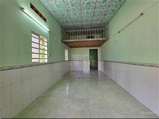 Bân nhà cấp 4 hẻm xe hơi tại bình nhâm giá 2ty5