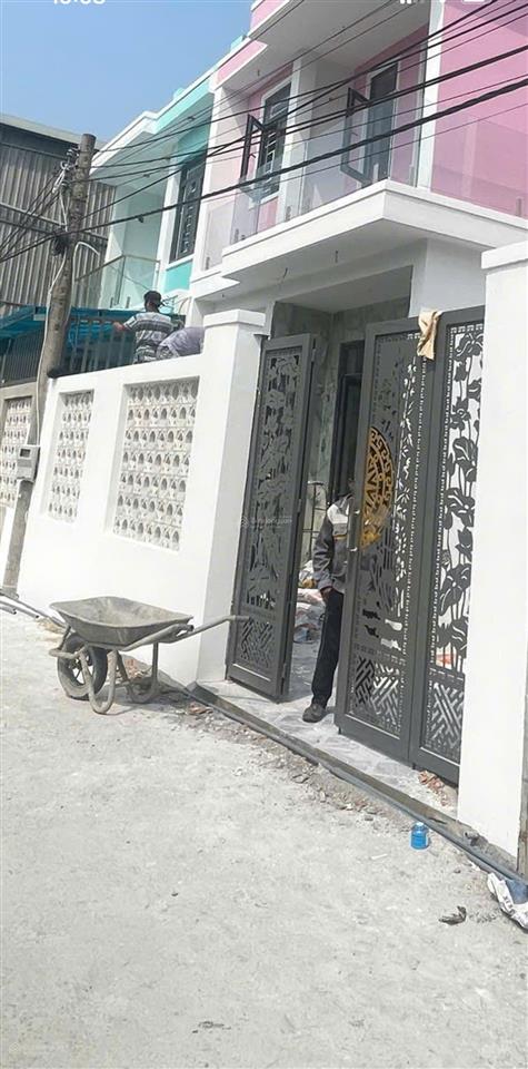 Bán gấp căn nhà gần đường dẫn cầu phú long lái thiêu. giá 2ty850 dt 70m