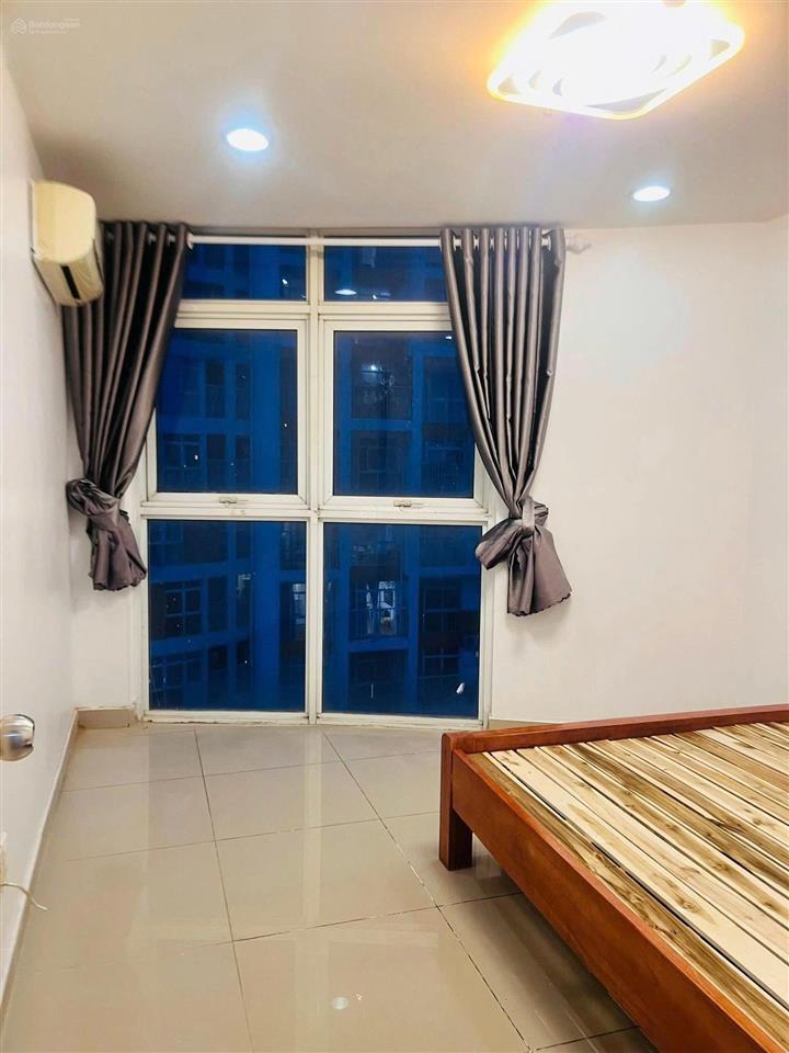 Cần bán căn hộ conic skyway, dt 75m2 2pn 2wc giá chỉ 2.7 tỷ. shr