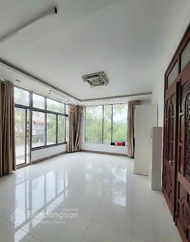 Cho thuê phòng ngay trong biệt thự kdc conic, giá chỉ 3.5 triệu/tháng.